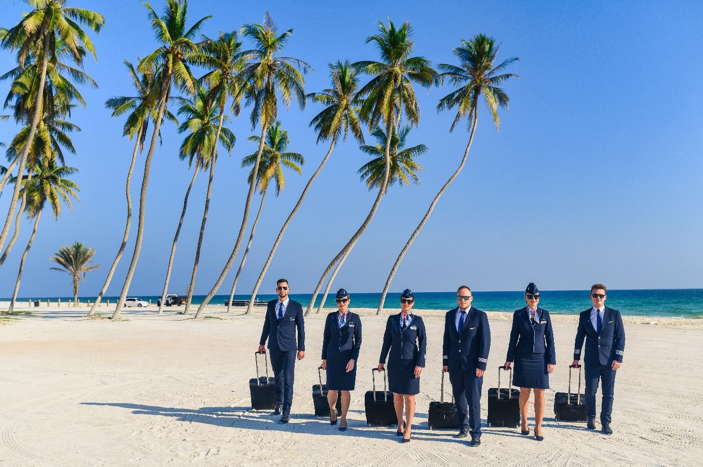 zdjęcie stewardów i stewardess